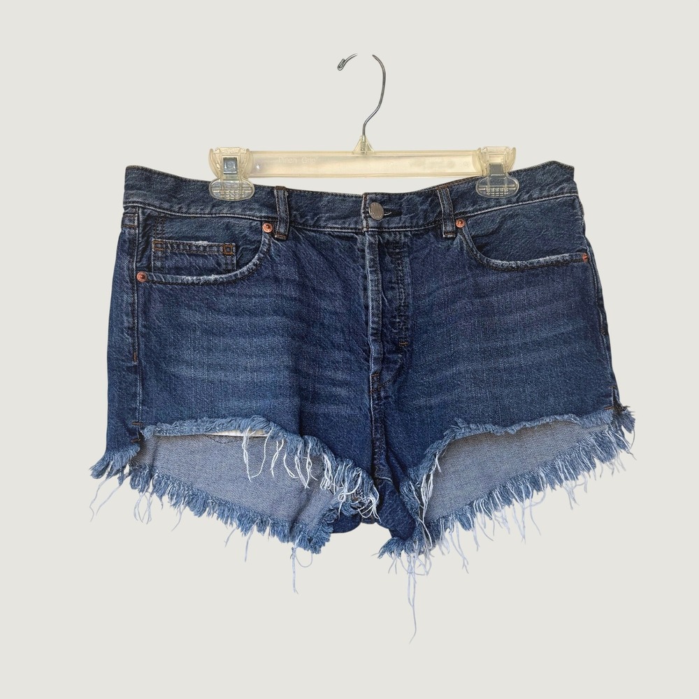 We The Free Free People Dark Wash High Rise Cut Off Denim Shorts Size 31
